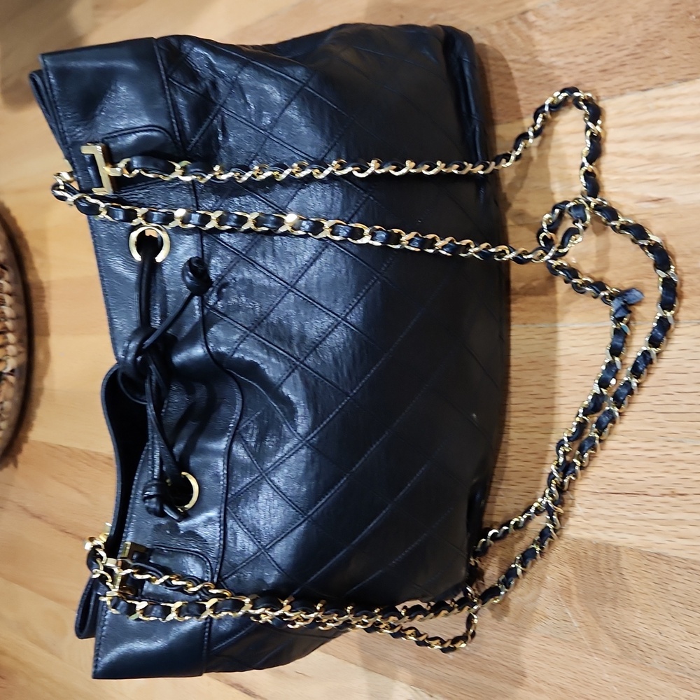 VINTAGE 1980s CHANEL BAG